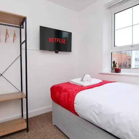 Canalview House - Fully Furnished Coventry City Centre Home Exterior photo