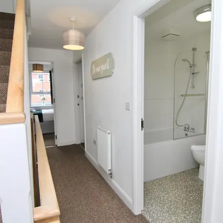 Canalview House - Fully Furnished Coventry City Centre Home Exterior photo