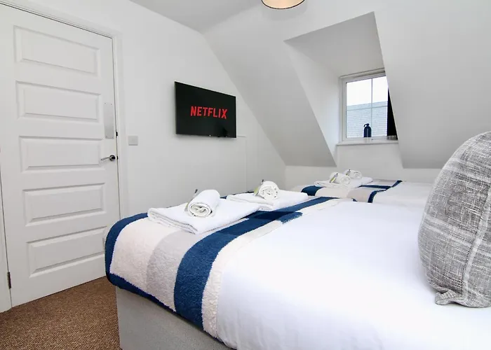 Canalview House - Fully Furnished Coventry City Centre Home