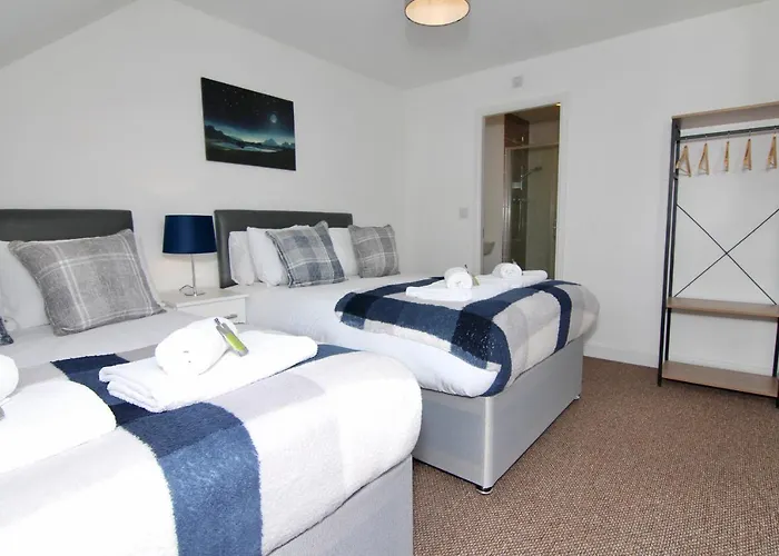 Canalview House - Fully Furnished Coventry City Centre Home