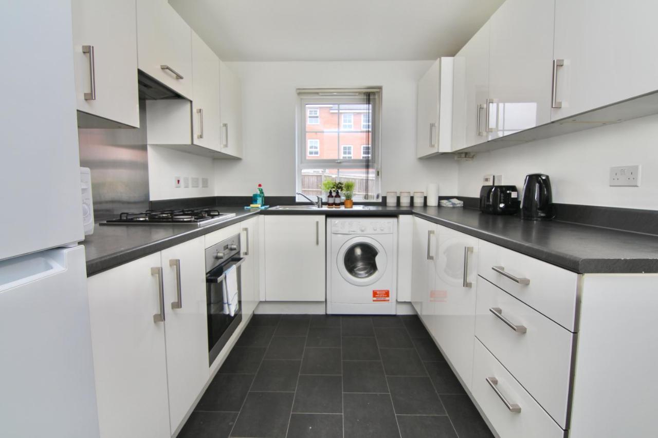 Дом отдыха Canalview House - Fully Furnished Coventry City Centre Home