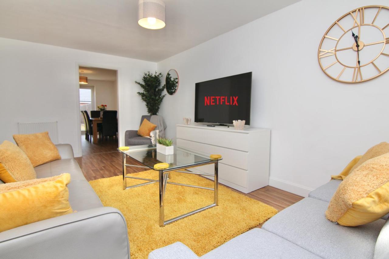 Canalview House - Fully Furnished Coventry City Centre Home Ковентри
