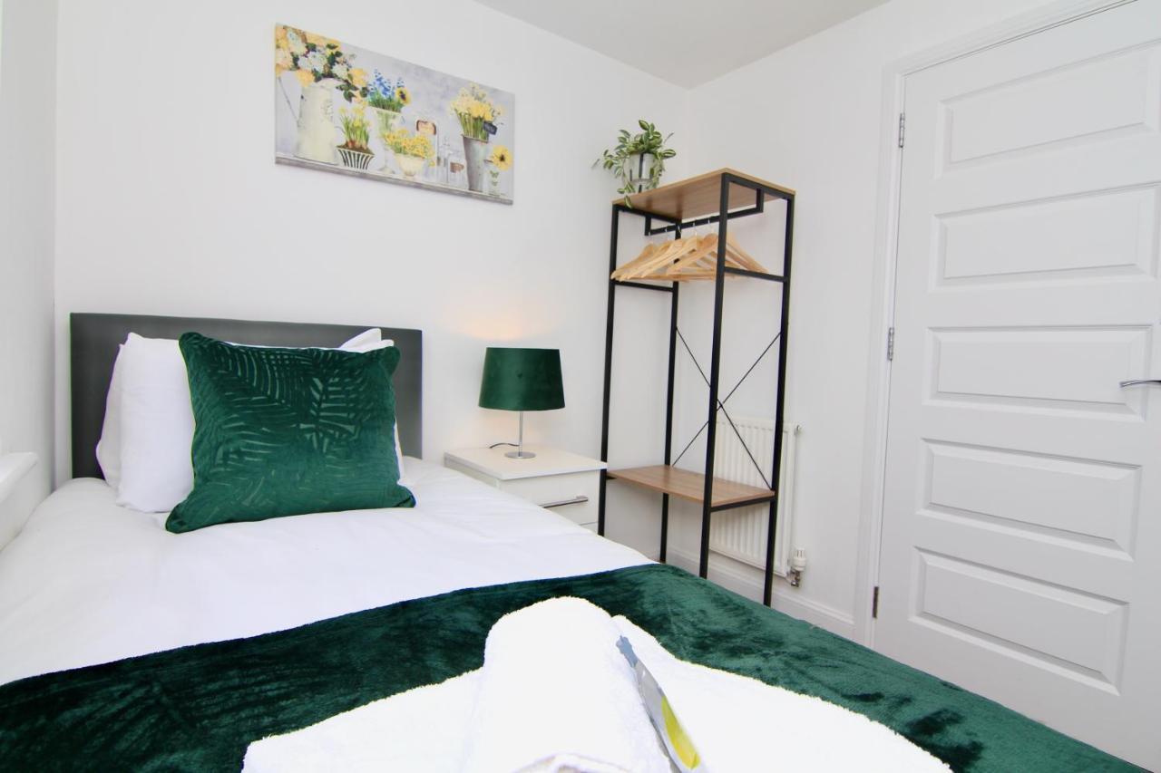 Дом отдыха Canalview House - Fully Furnished Coventry City Centre Home *